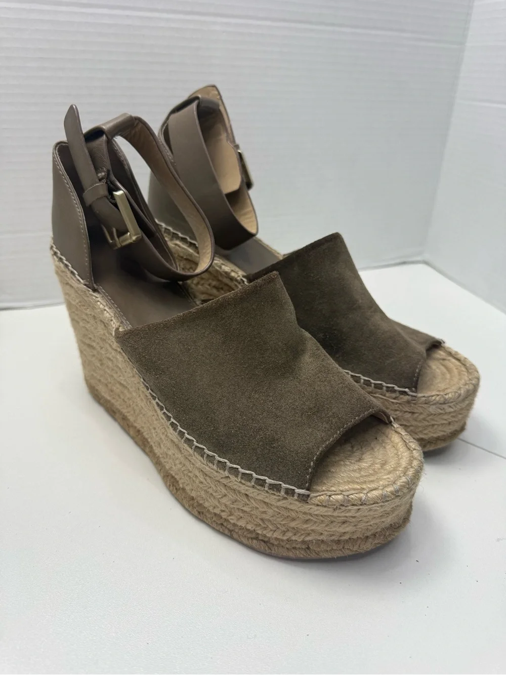 Marc Fisher taupe suede